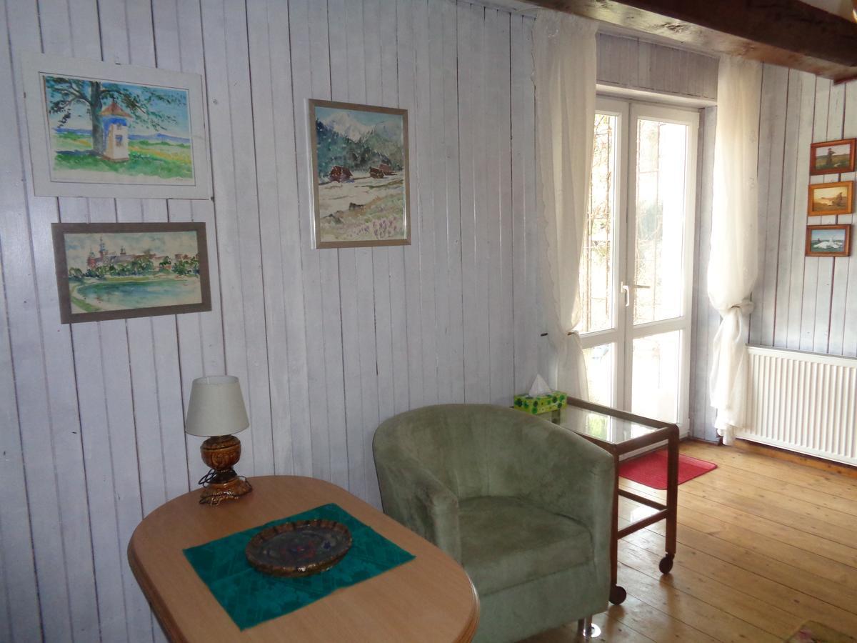 Uroczy Domek Z Ogrodem I Tarasem Myślenice Exterior foto